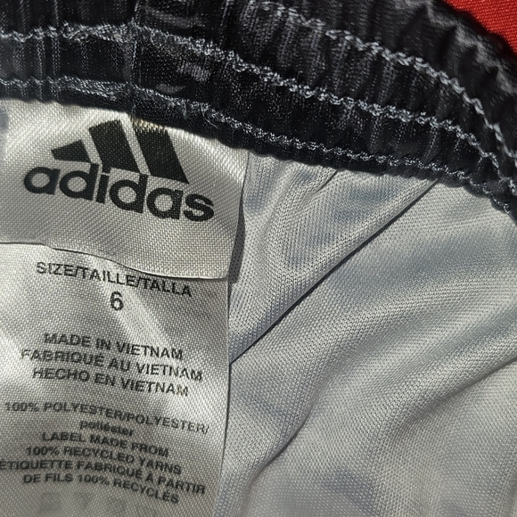 Adidas Red Tee and Patterned Gray Shorts - Picture 6 of 6